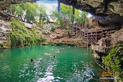 Cenote Zací en Valladolid, Cenotes en Yucatán
